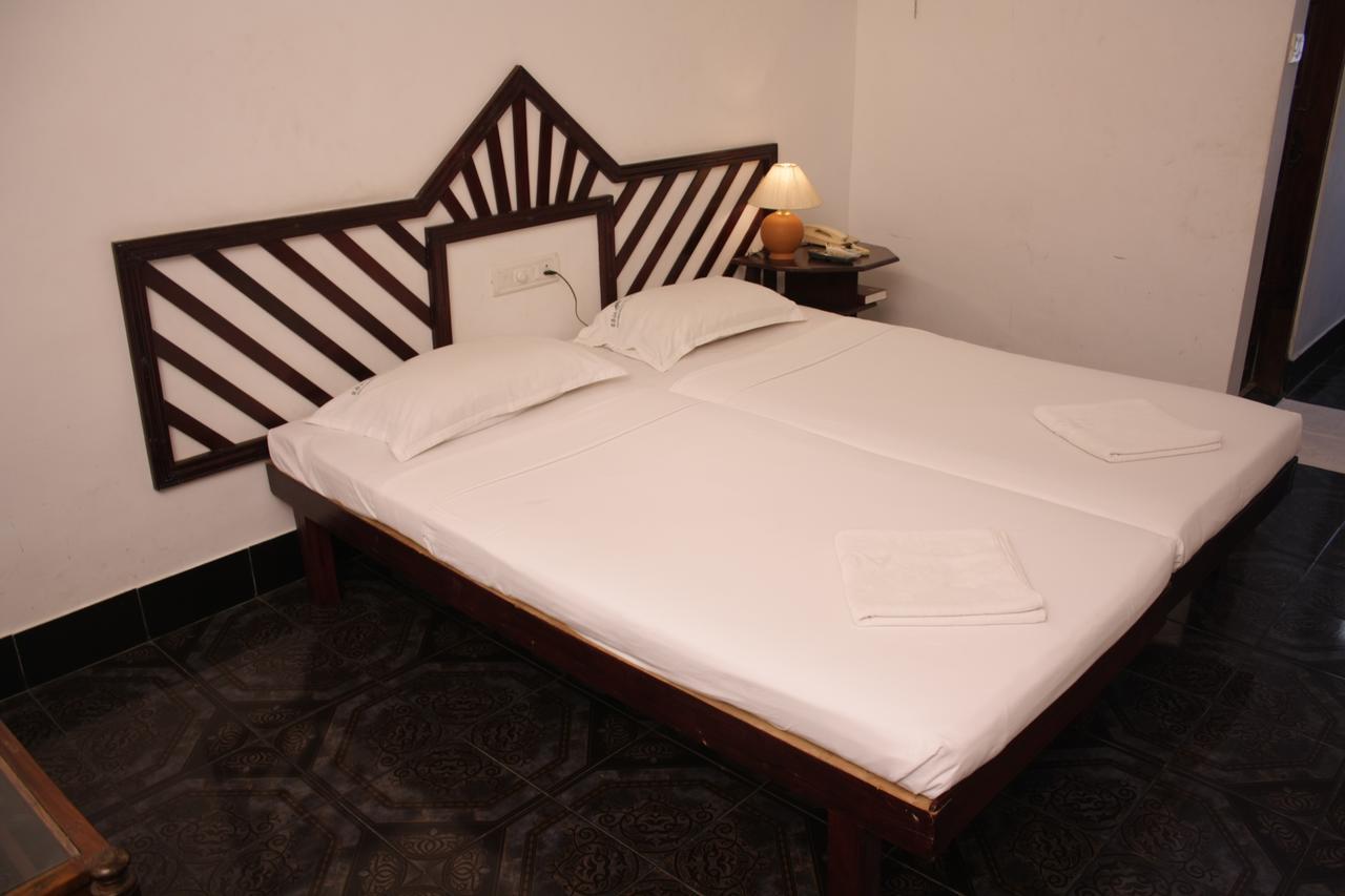 Raja Hotel コーバラム エクステリア 写真